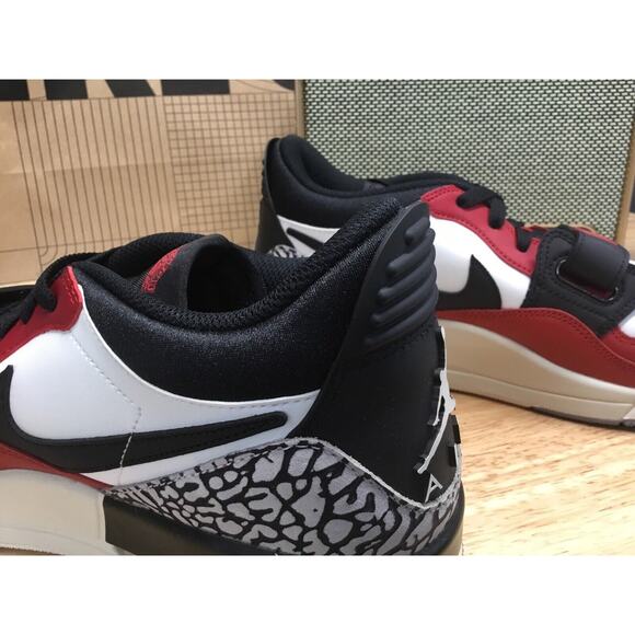 Authentic Nike Air Jordan Legacy 312 Low 'Chicago Red’ - Picture 8 of 11